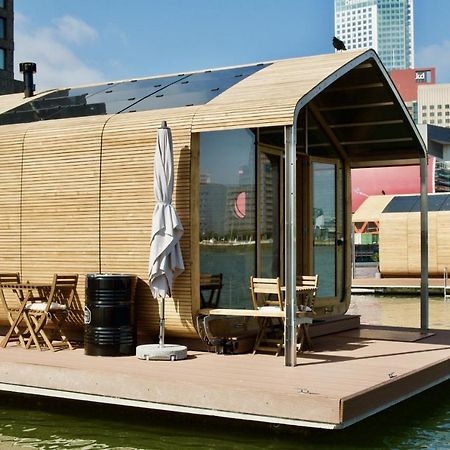 Hotel Wikkelboat Nr2 At Floating Rotterdam Rijnhaven Exterior foto